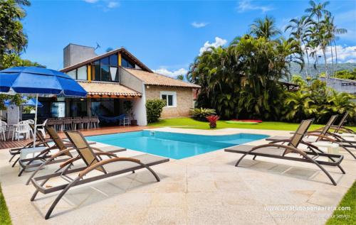 Área de sol da piscina