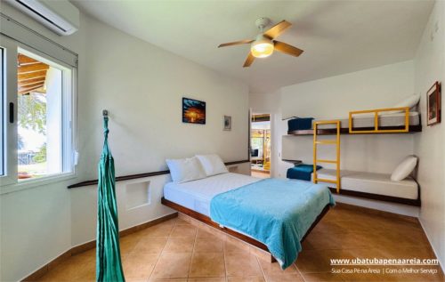 Suíte 3 com cama de casal, beliche e rede