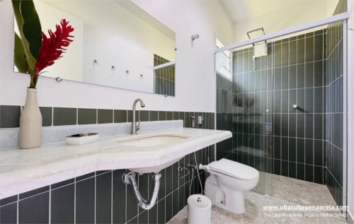 Banheiro privativo da suíte 4